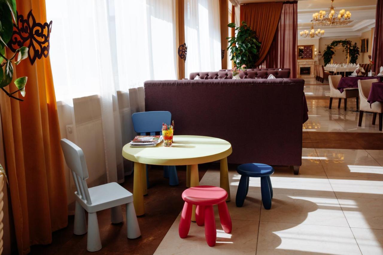 Argo Hotel Lviv Kültér fotó